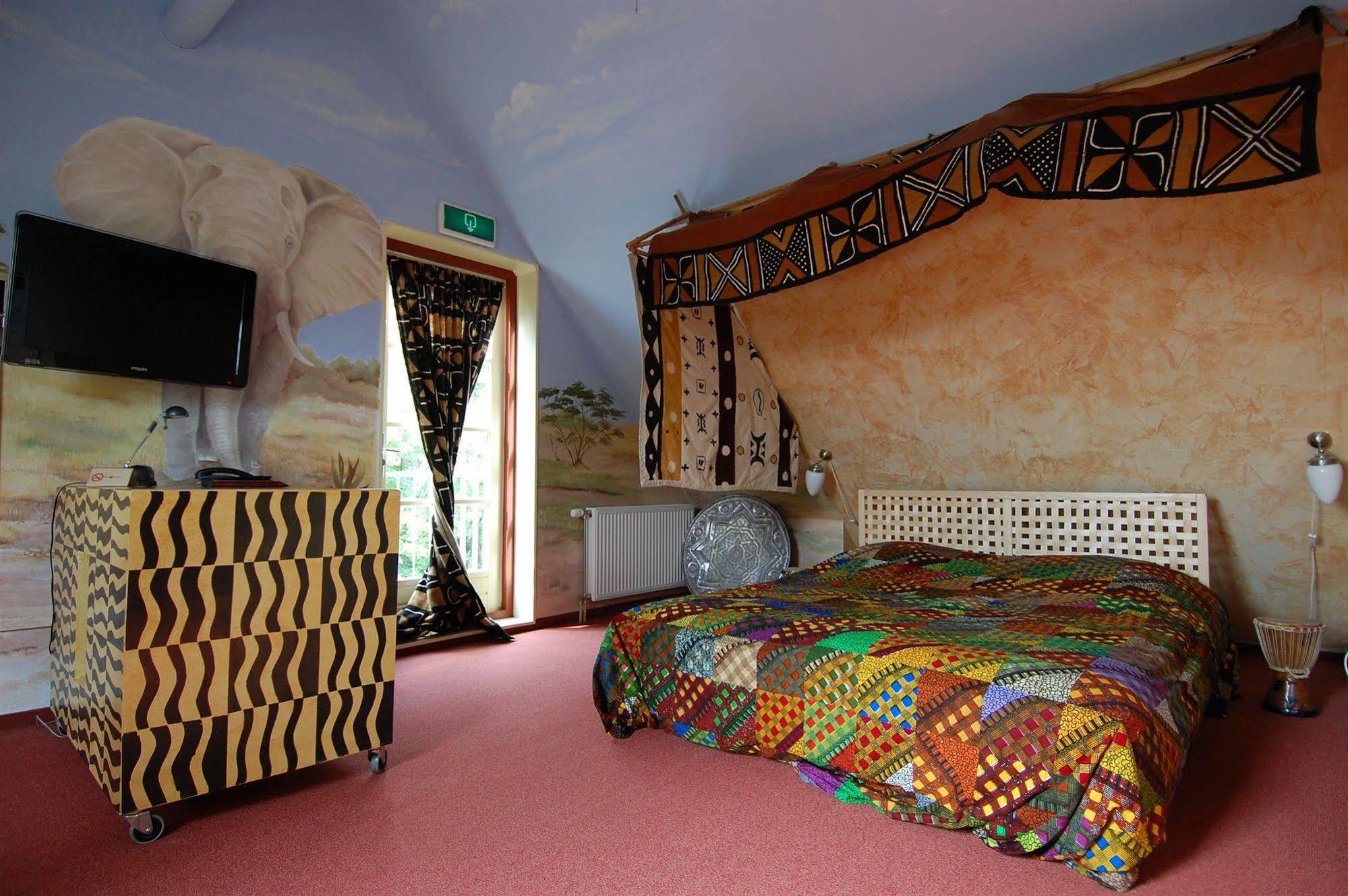 Hotel De Plataan Centrum 3*